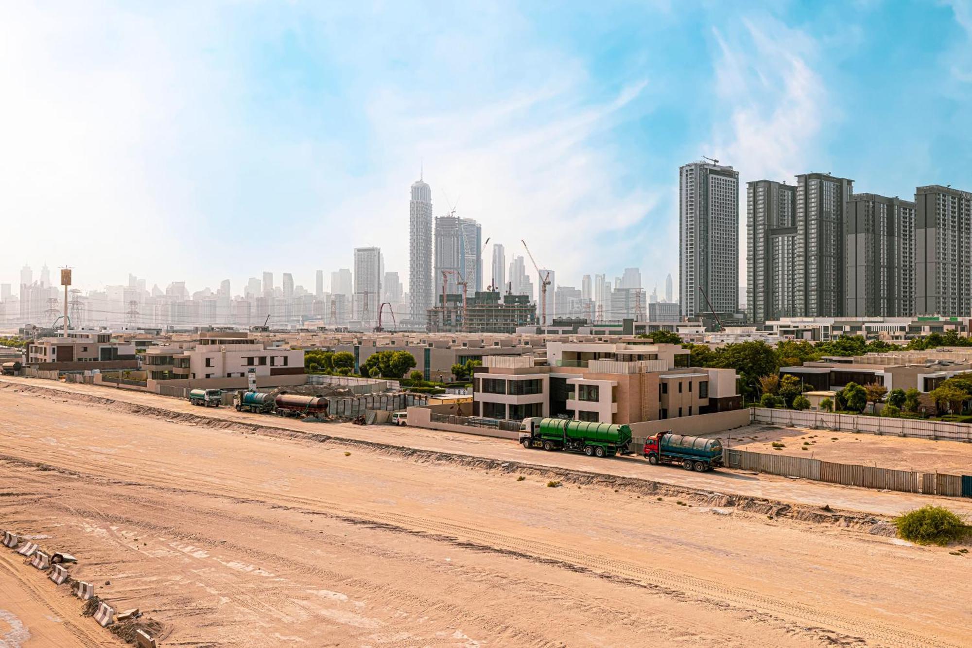 Brand New In Azizi Riviera Apartment Dubai