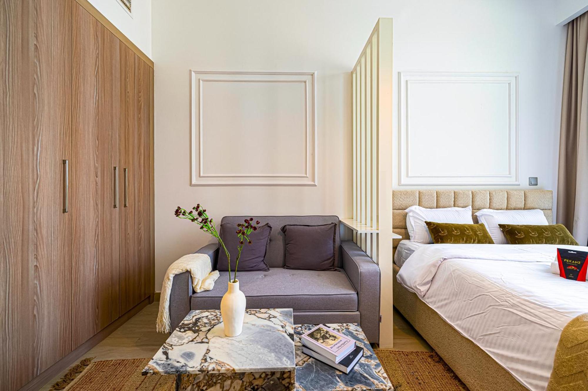 Brand New In Azizi Riviera Apartment *