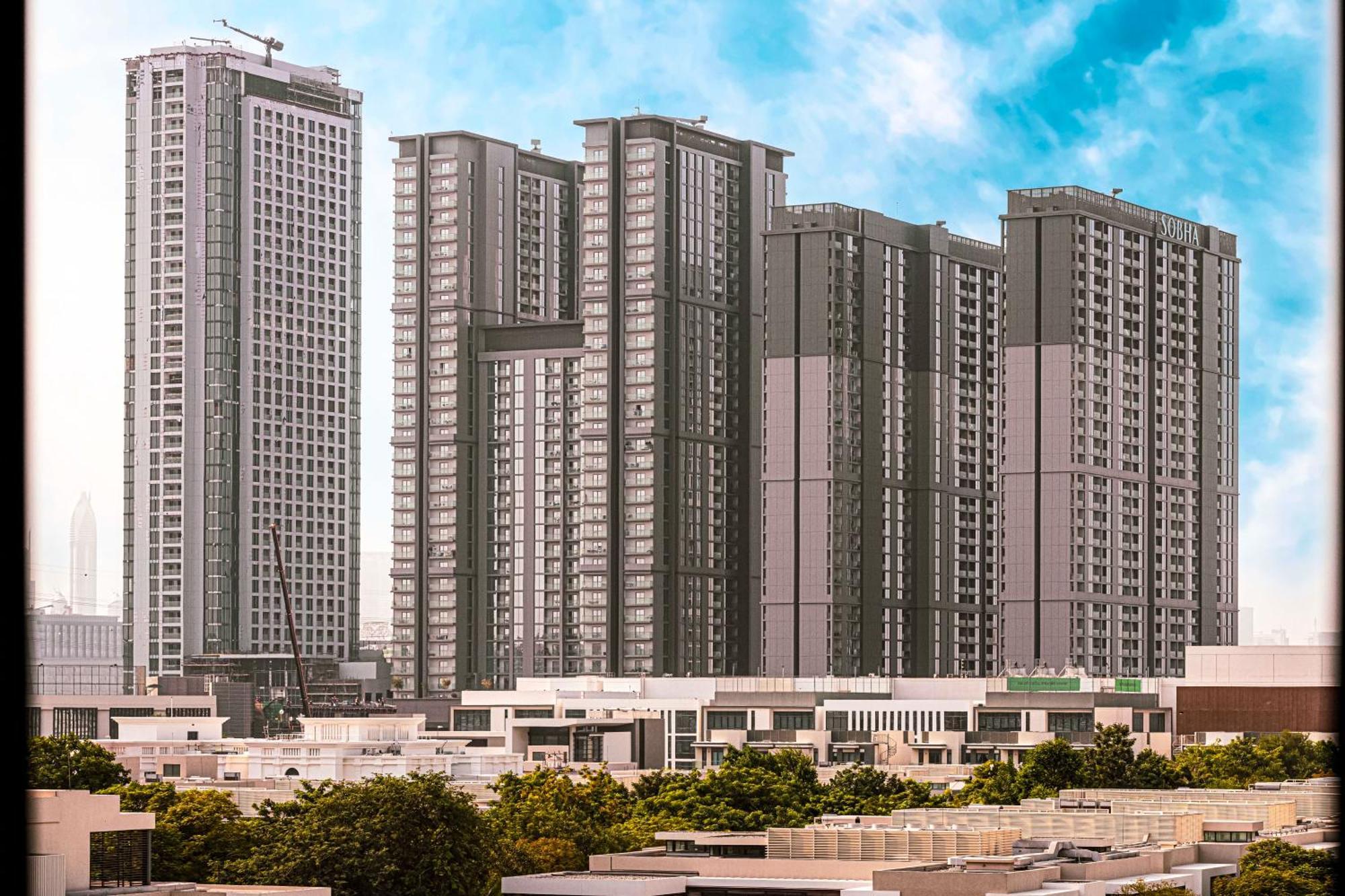 Brand New In Azizi Riviera * Dubai
