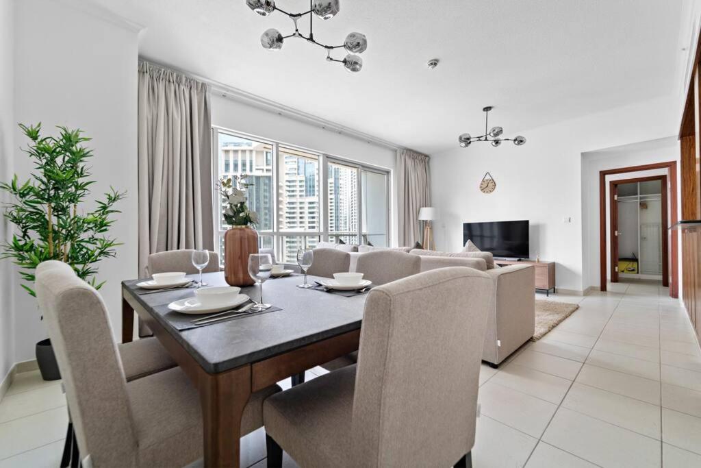 Apartment Spacious 1 Bedroom Near Dubai