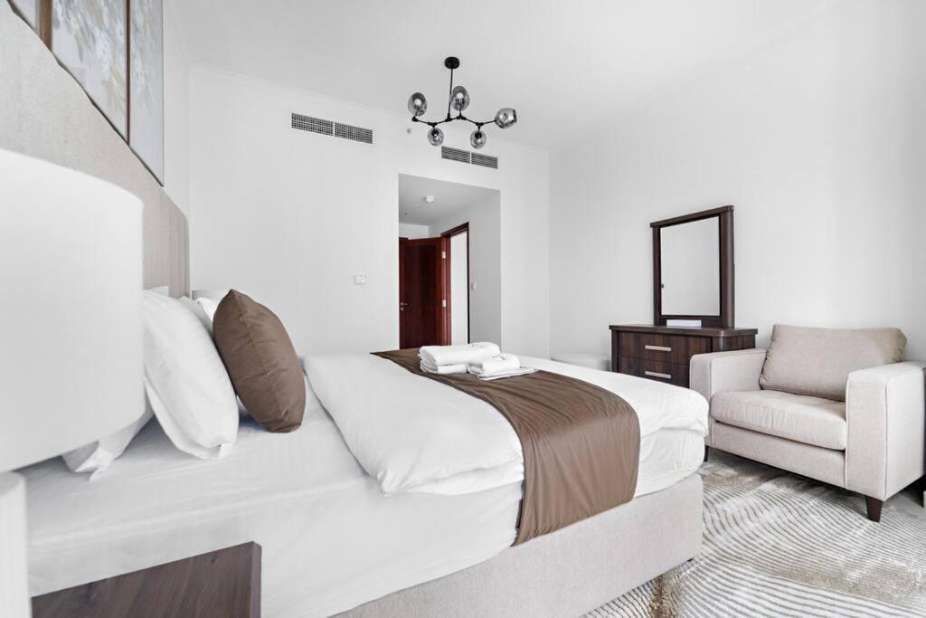Apartment Spacious 1 Bedroom Near Dubai