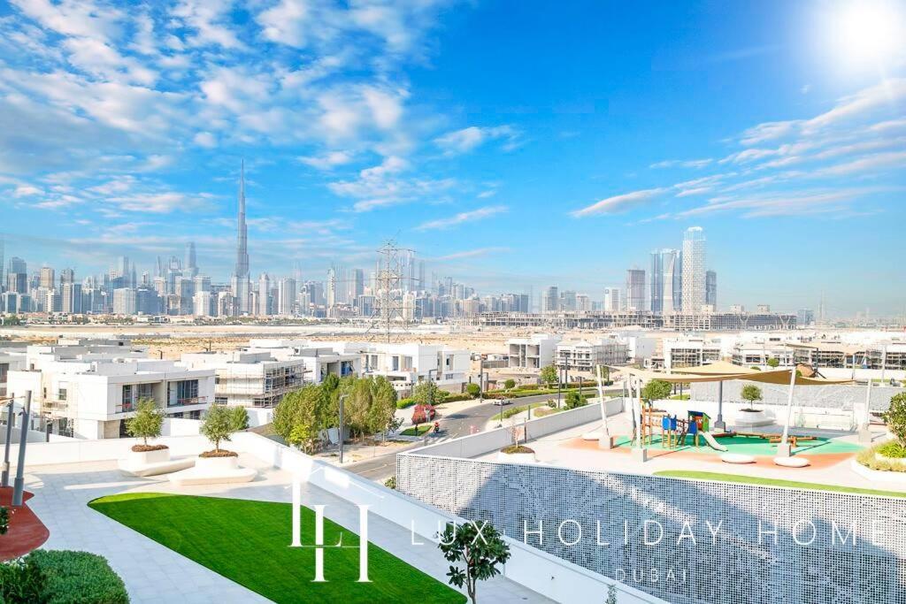 Lux The Burj Khalifa Lagoon View 2 Apartment *