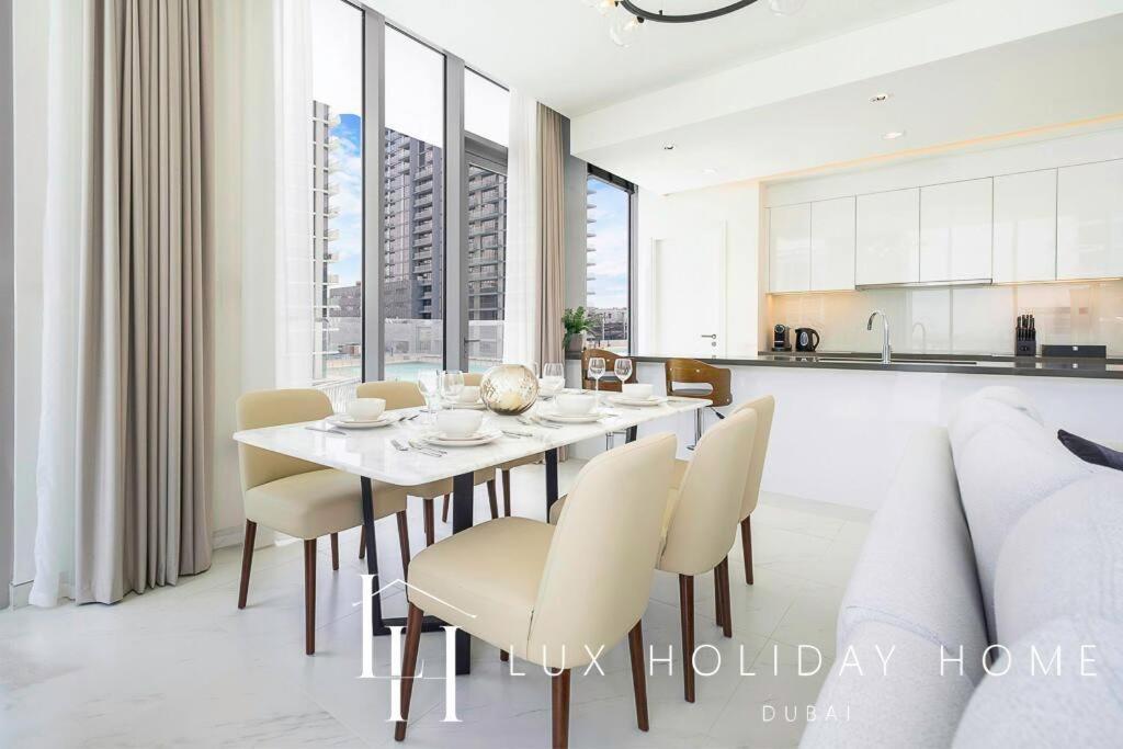 Lux The Burj Khalifa Lagoon View 2 Apartment Dubai