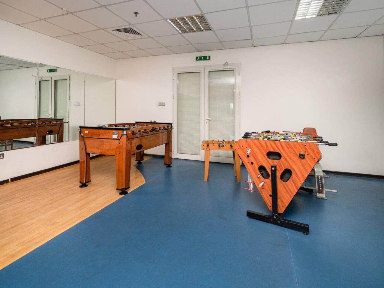 Spacious 4 Bedroom Marina Oasis Apartment Dubai