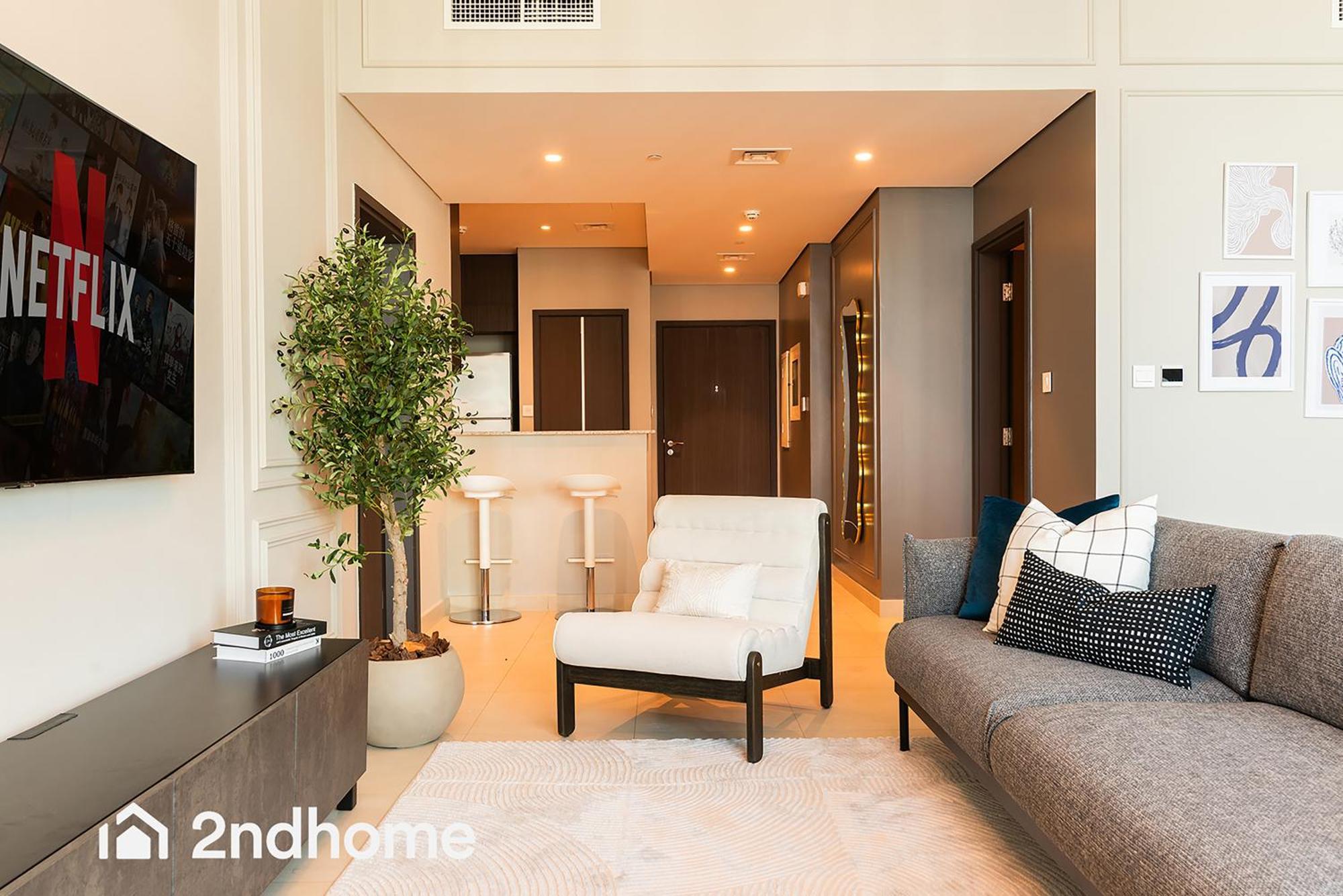 2ndhome - Downtown Views 1 *