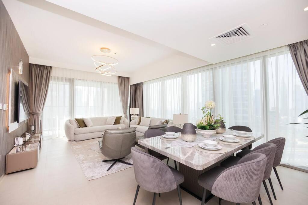 Apartment Swanky Dwelling 3br - Marvelous Burj Khalifa Views 2405 *
