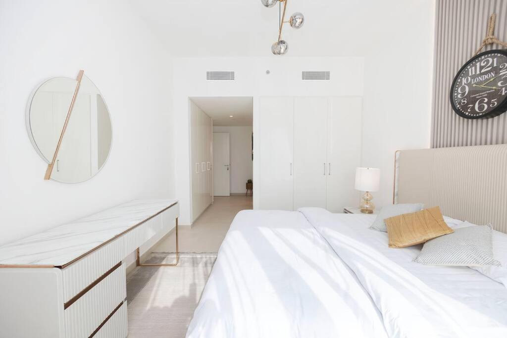 Swanky Dwelling 3br - Marvelous Burj Khalifa Views 2405 Apartment