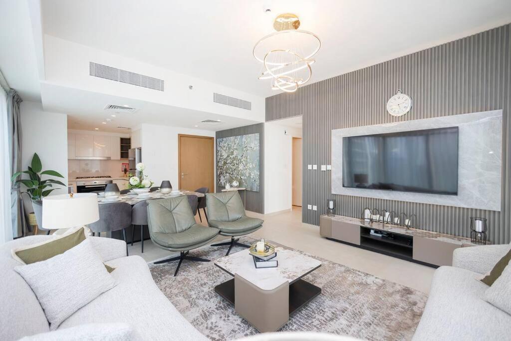 Swanky Dwelling 3br - Marvelous Burj Khalifa Views 2405