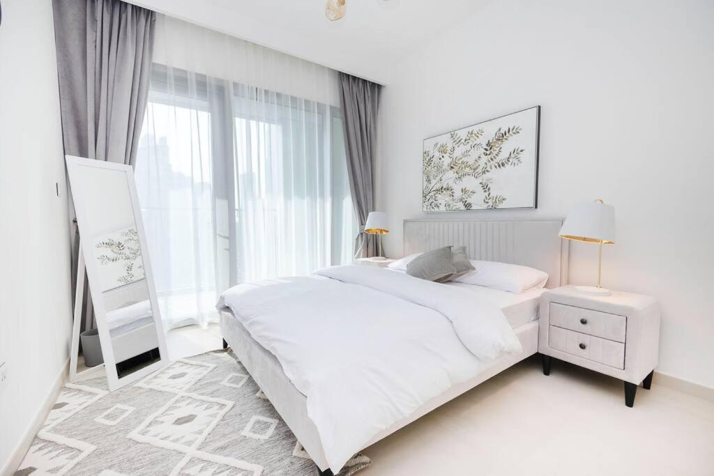 Swanky Dwelling 3br - Marvelous Burj Khalifa Views 2405