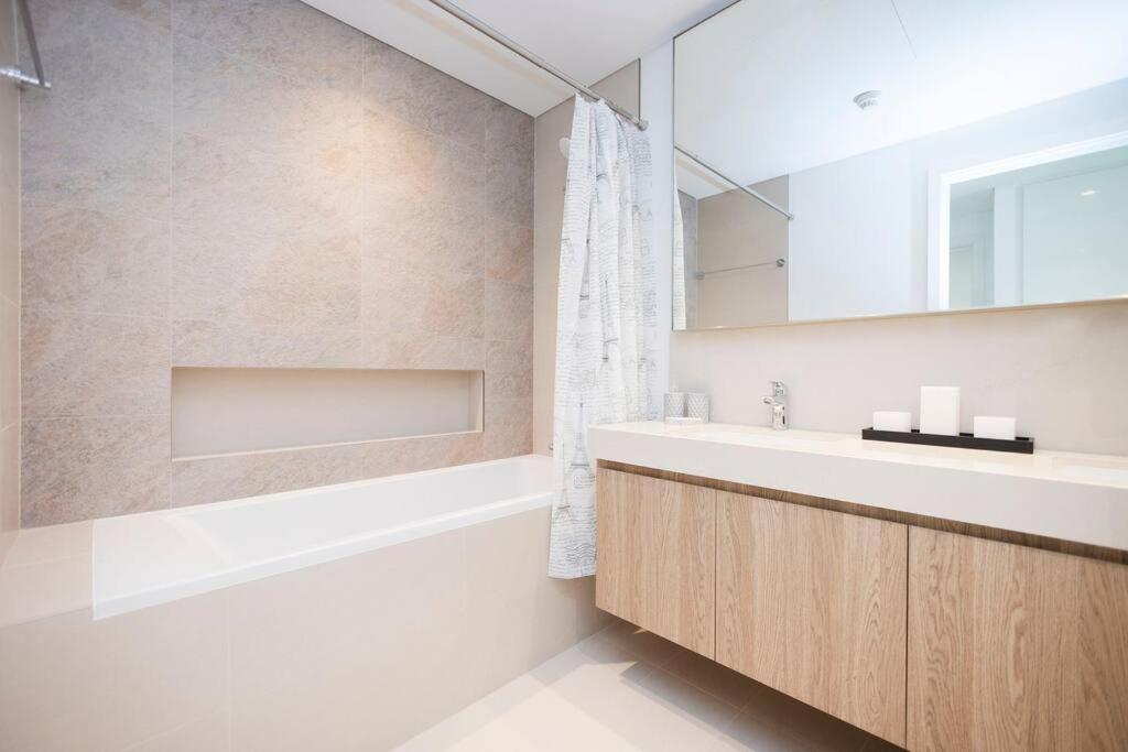 Apartment Swanky Dwelling 3br - Marvelous Burj Khalifa Views 2405 Dubai