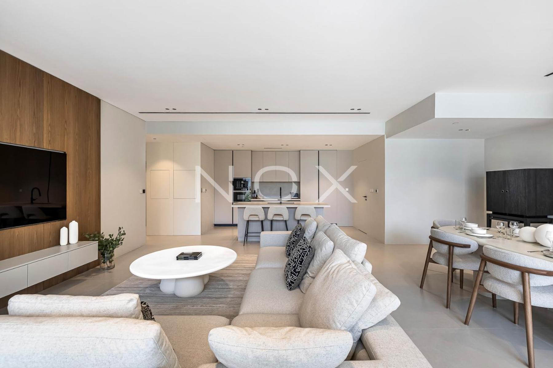 Unwind In Style Of This Grand 2br Citywalk 12 Dubai