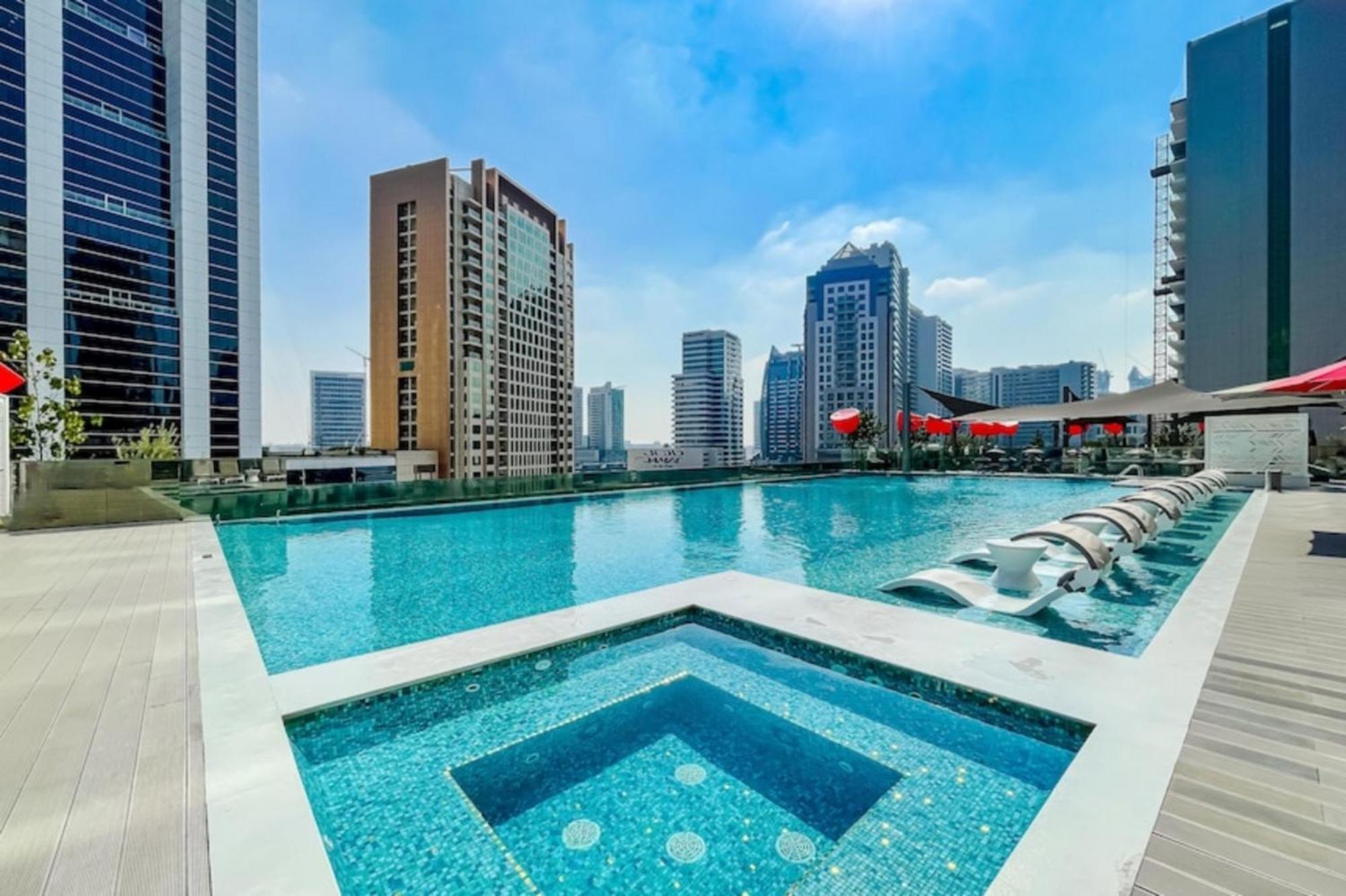 Retreat Mag 318,downtown 5 Minutes Walk To Mall Apartamento Dubai