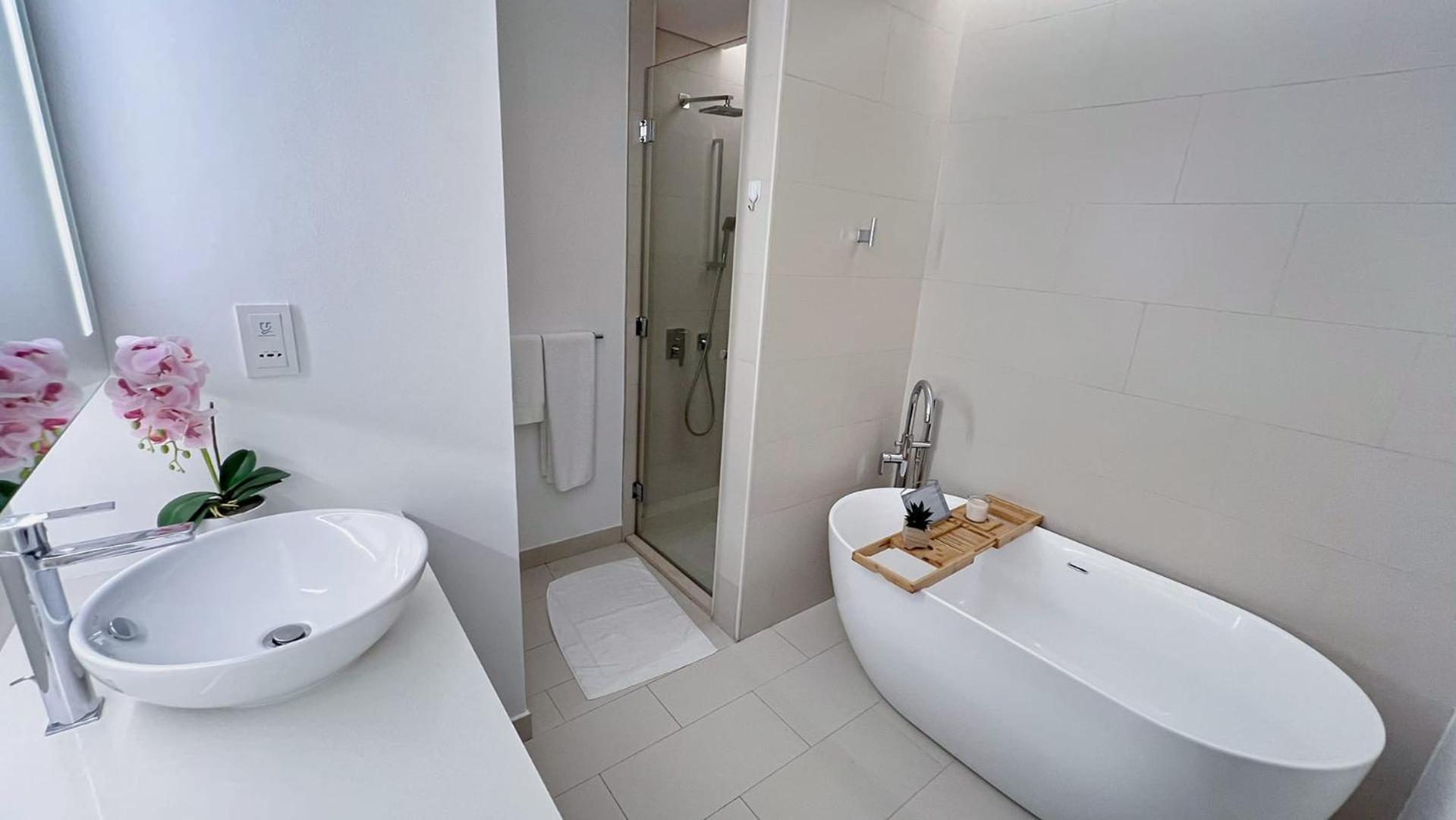 Airstay - Walk - Luxurious 2br Guest - Monthly Offer Available