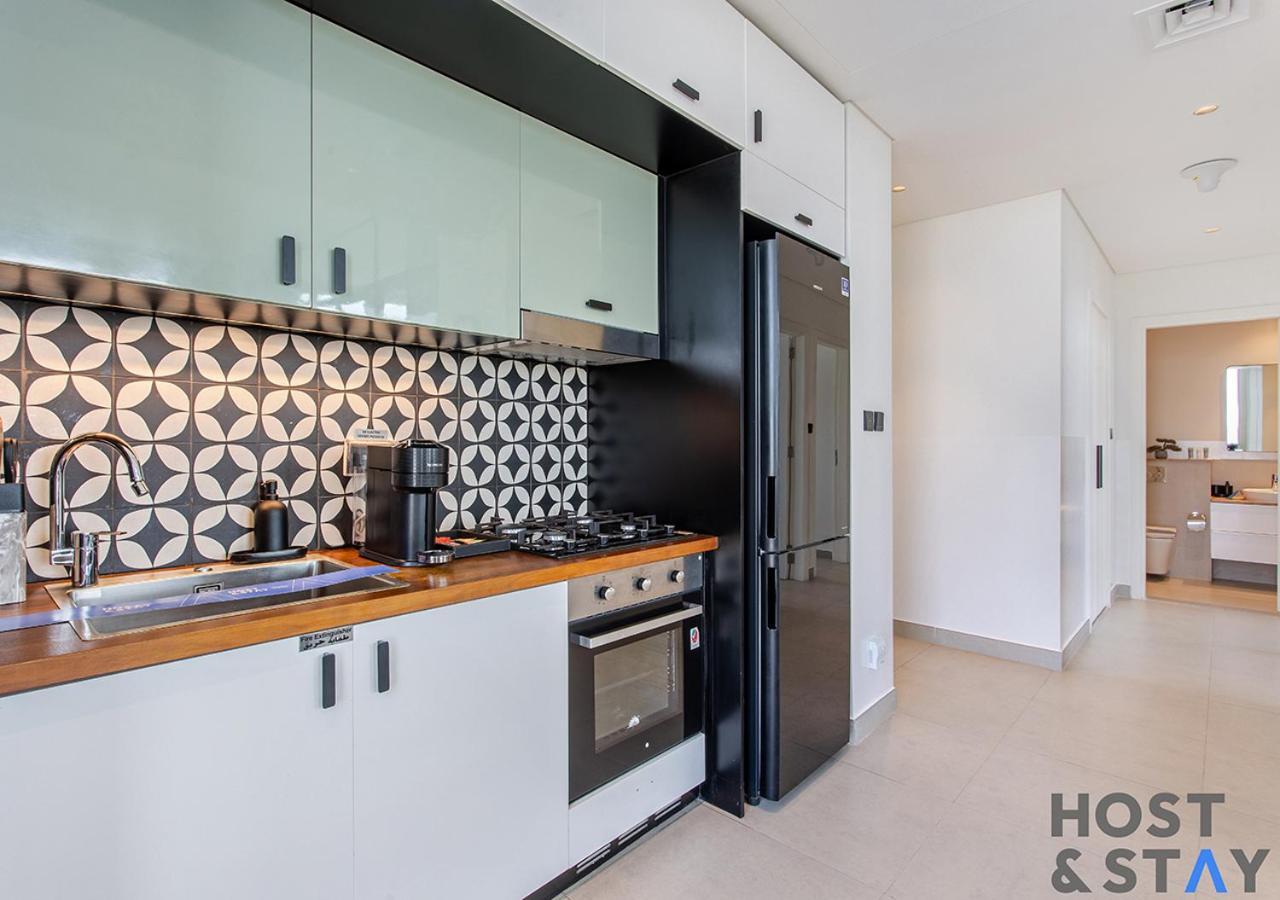 Apartment Elegant 2-br Retreat In Hills