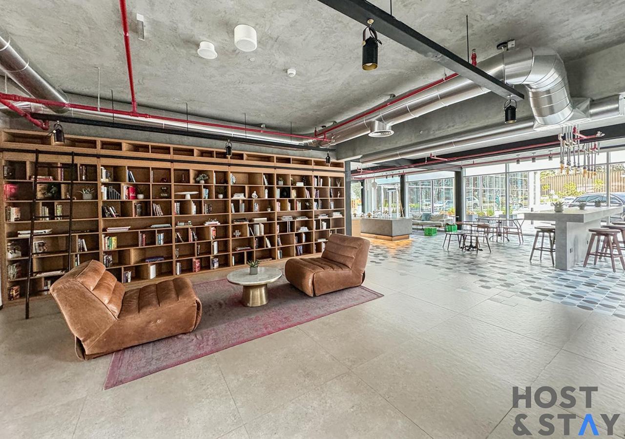Apartment Upgraded 2br In Collective 2 Dubai