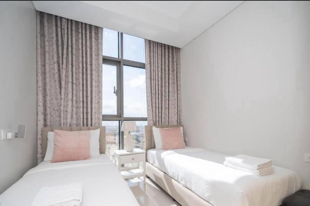 Apartment Aykon 2 Bedroom Burj View