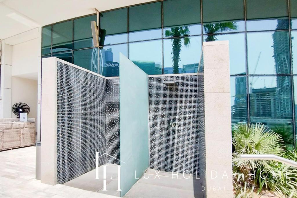 Lux The Bays Edge Canal View Dubai