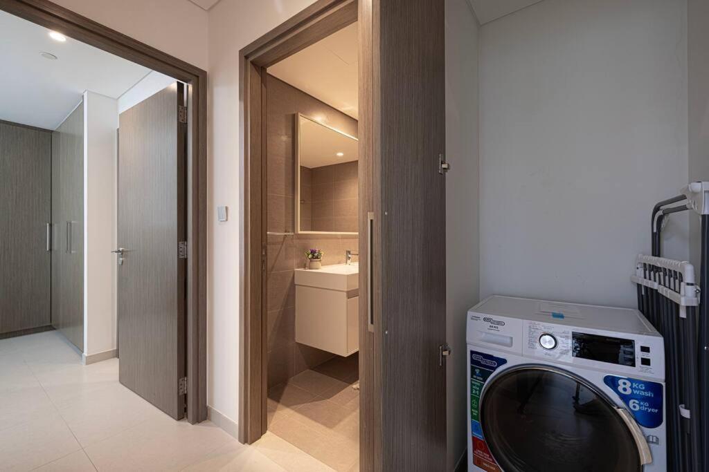 Apartment 2 Bedroom Luxury Full Burj Views *