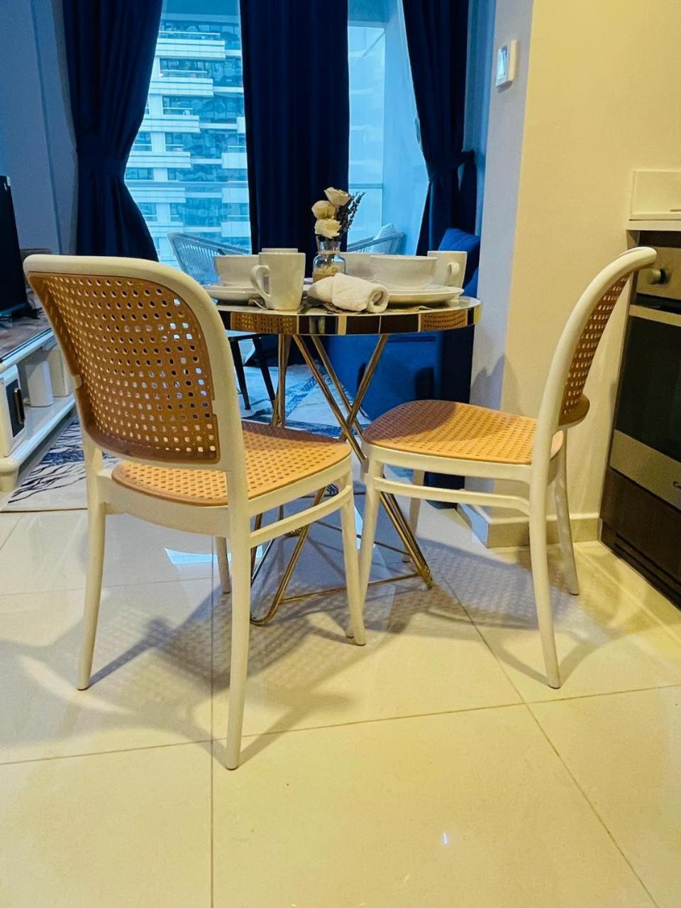 Luxury 1 Bhk In Reva Business Bay *