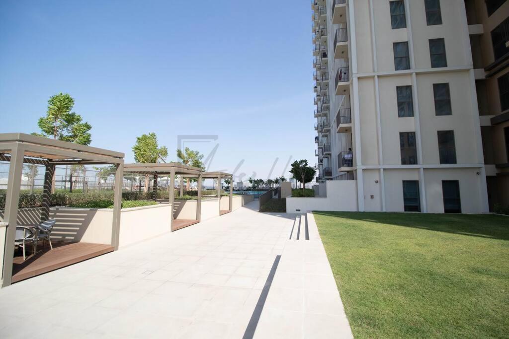 Apartment High-end 1br At Collective With Burj Views 1506