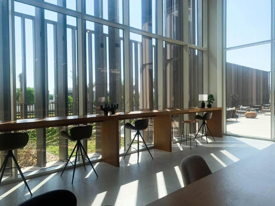 High-end 1br At Collective With Burj Views 1506 *