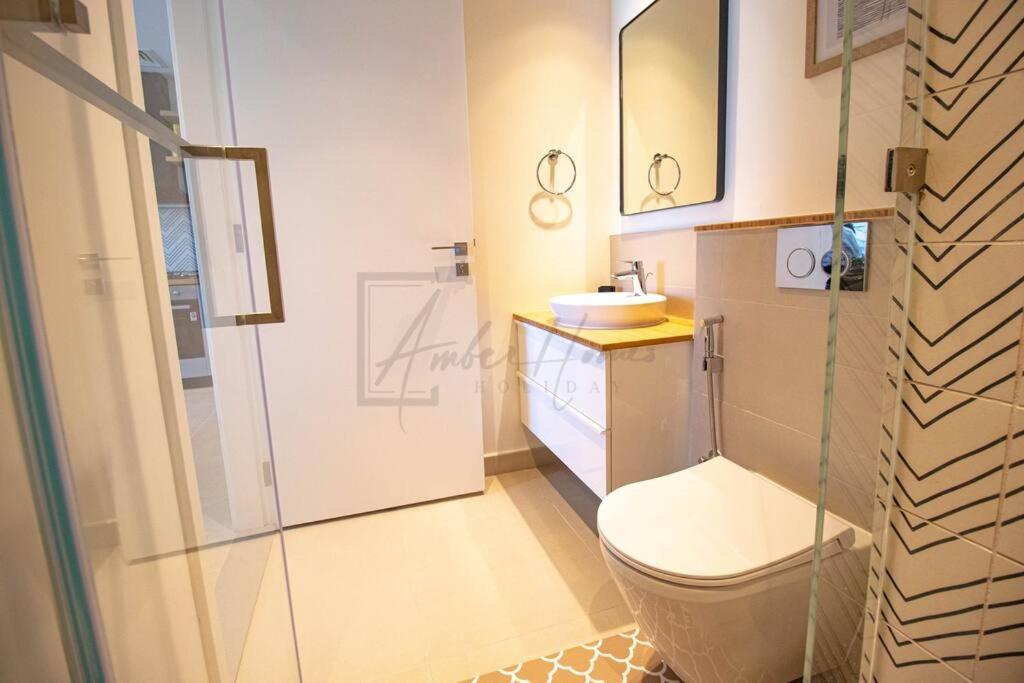 High-end 1br At Collective With Burj Views 1506 Dubai