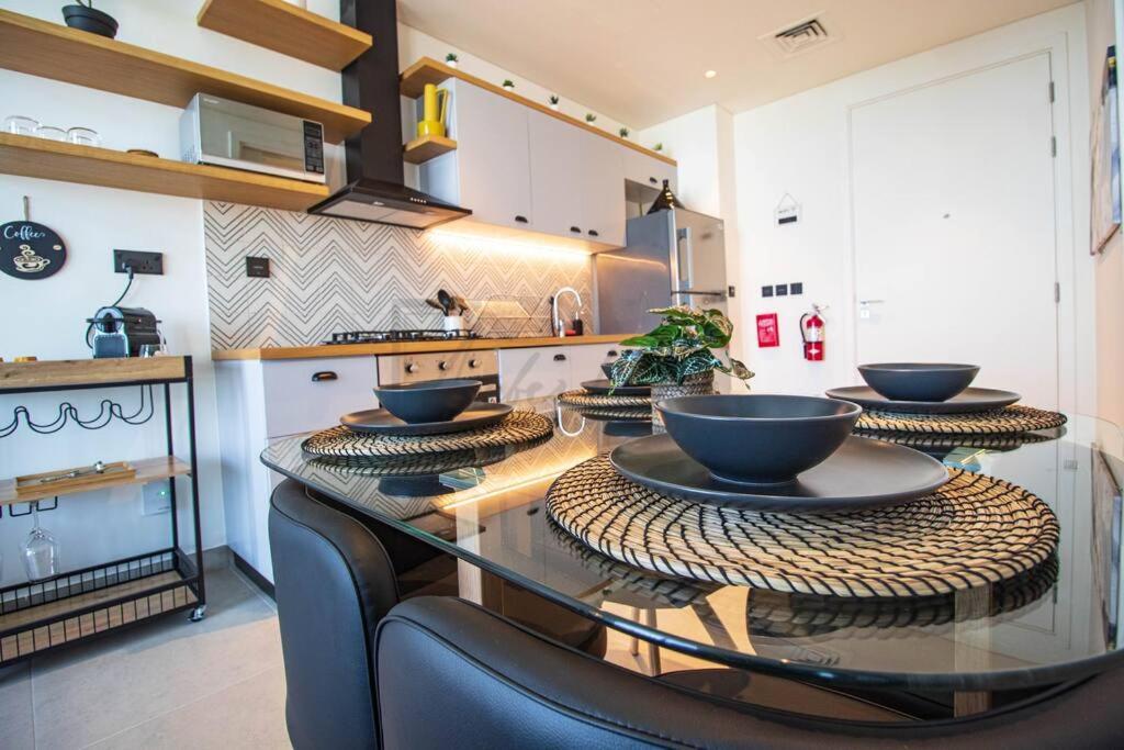 High-end 1br At Collective With Burj Views 1506 *