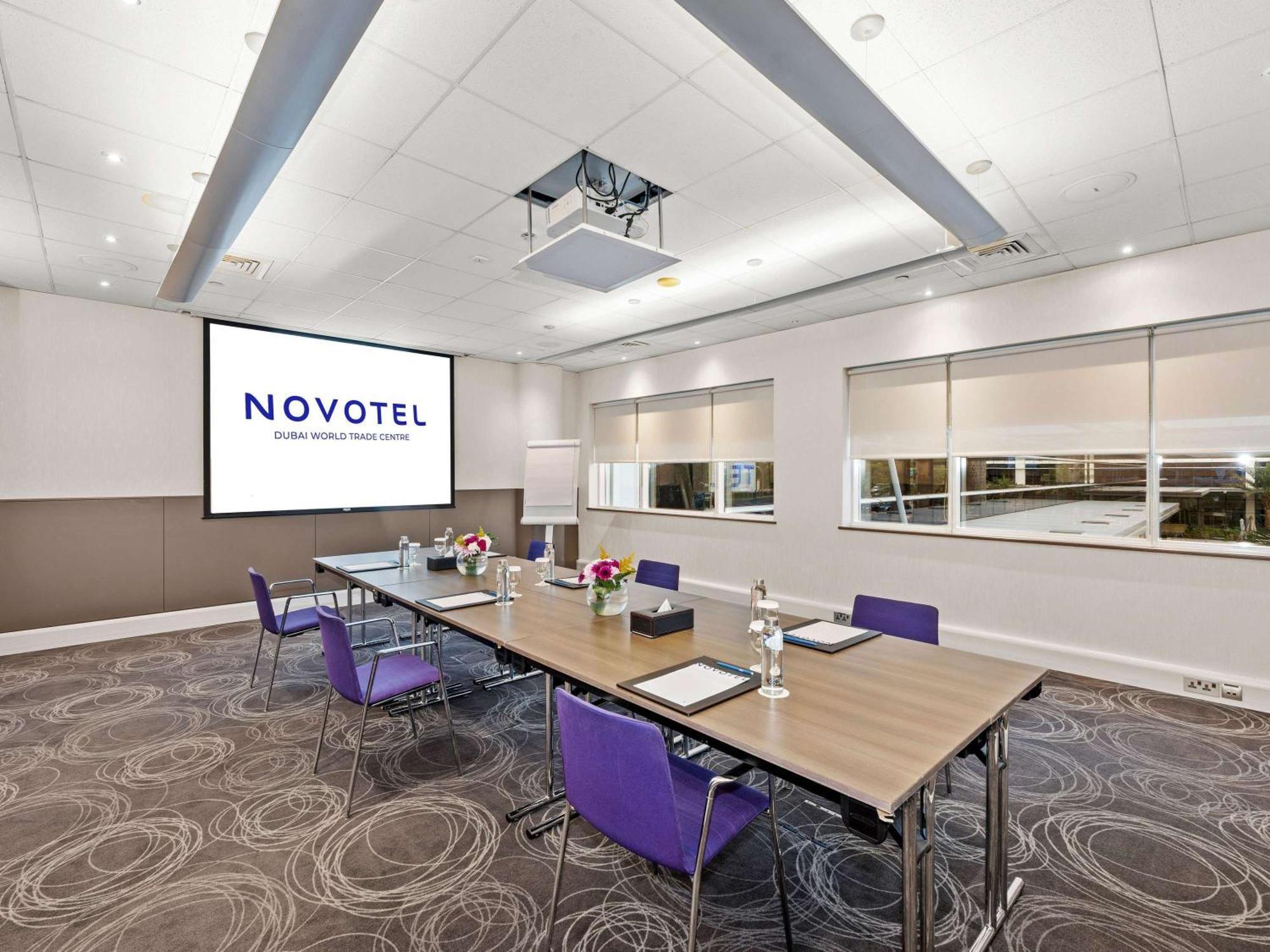 Hotel Novotel World Trade Centre 4*