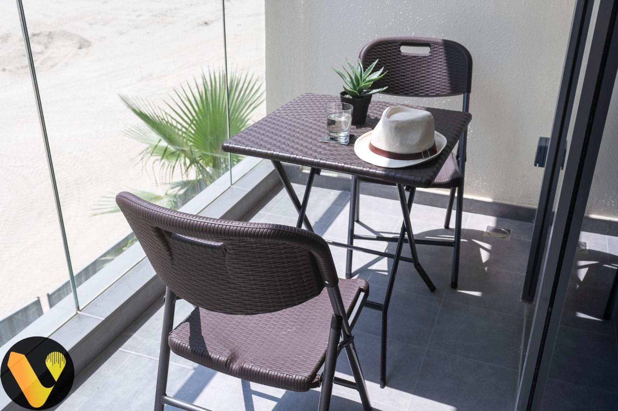Vogue Sterling East Near Mall & Burj Khalifa Apartment Dubai
