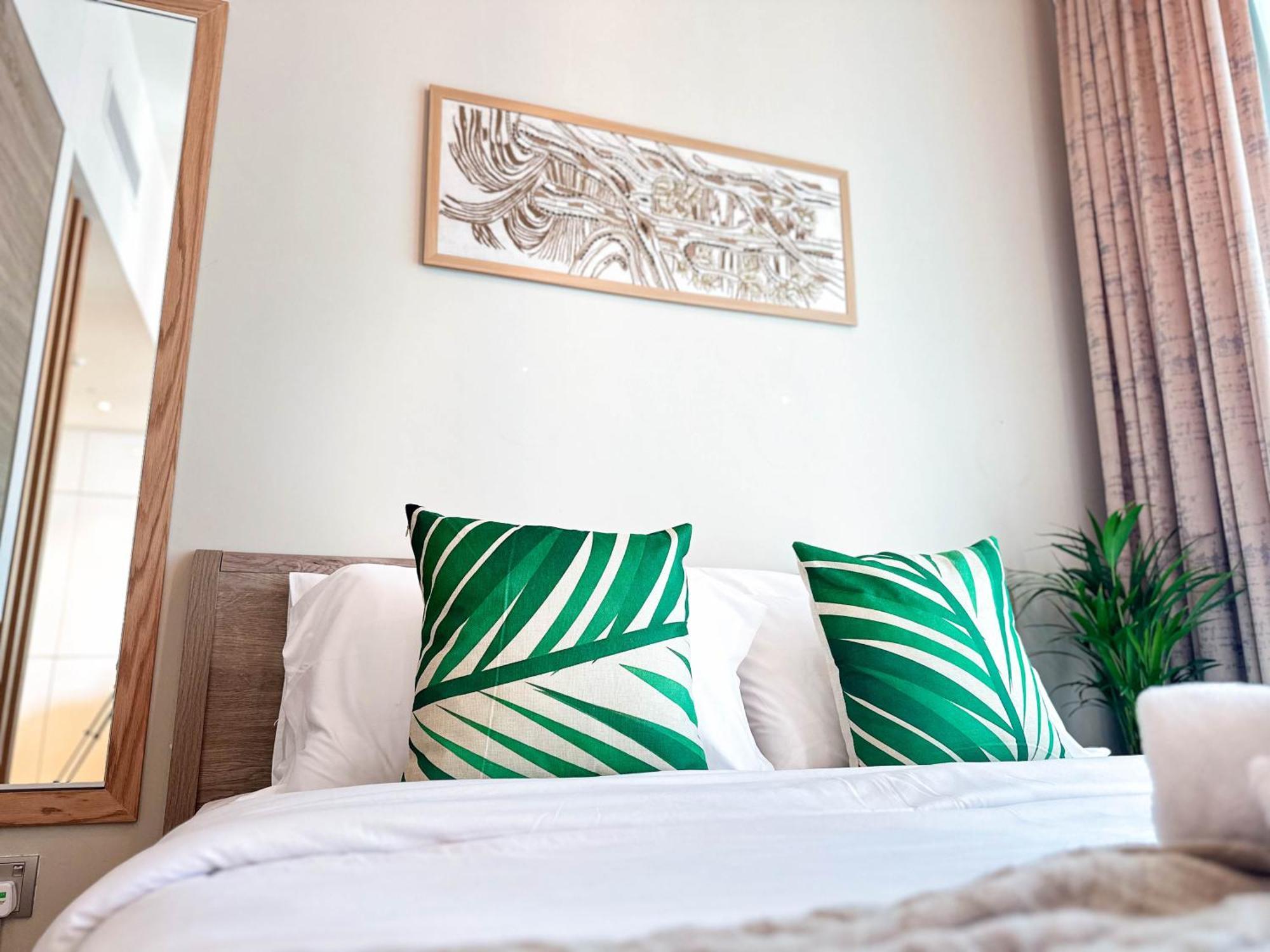 Naseem - One Tower Apartment Dubai