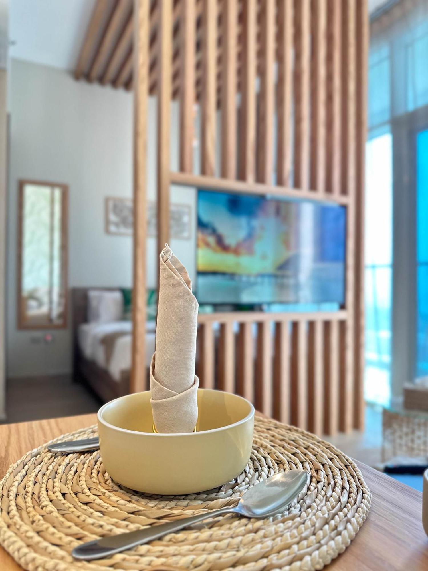 Naseem - One Tower Apartment *