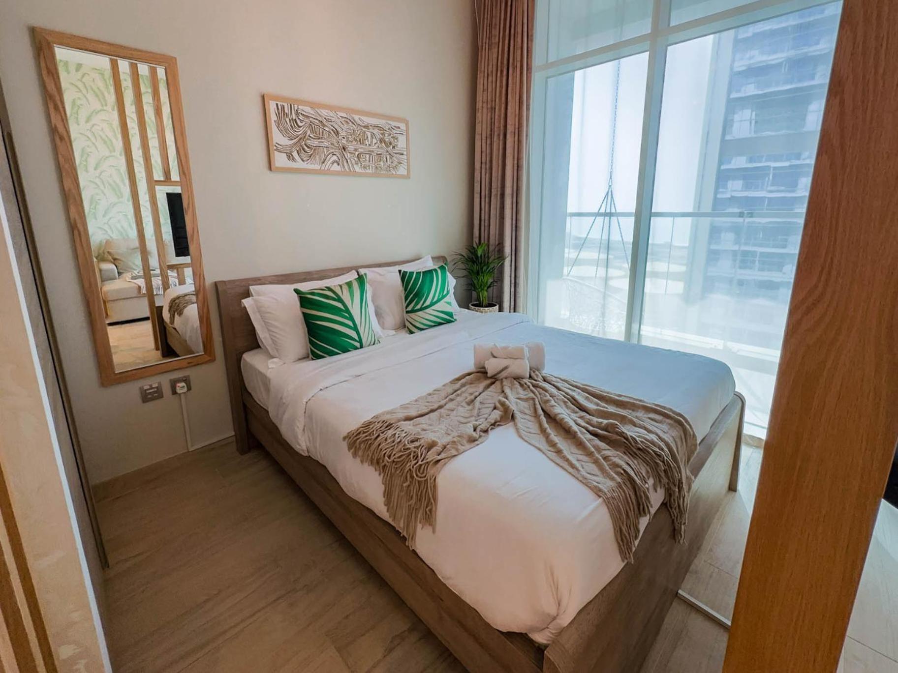 Naseem - One Tower * Dubai