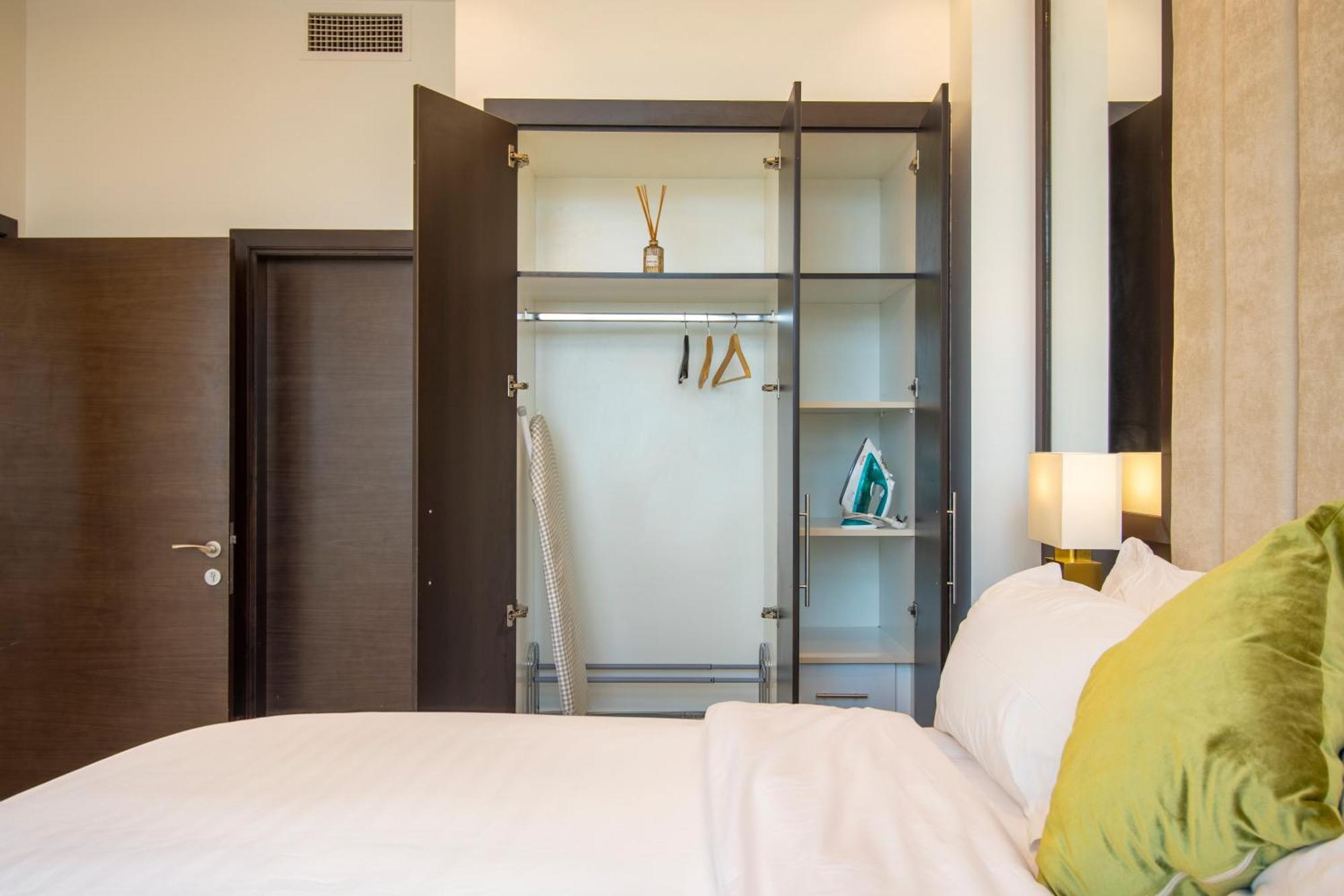 Apartamento Vacation Friendly View Luxury 1bedroom- Walk To & Mall