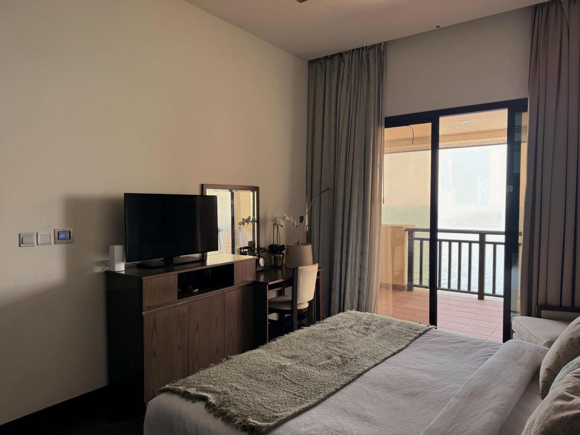 Apartment Spacious 1br At 5 Star *
