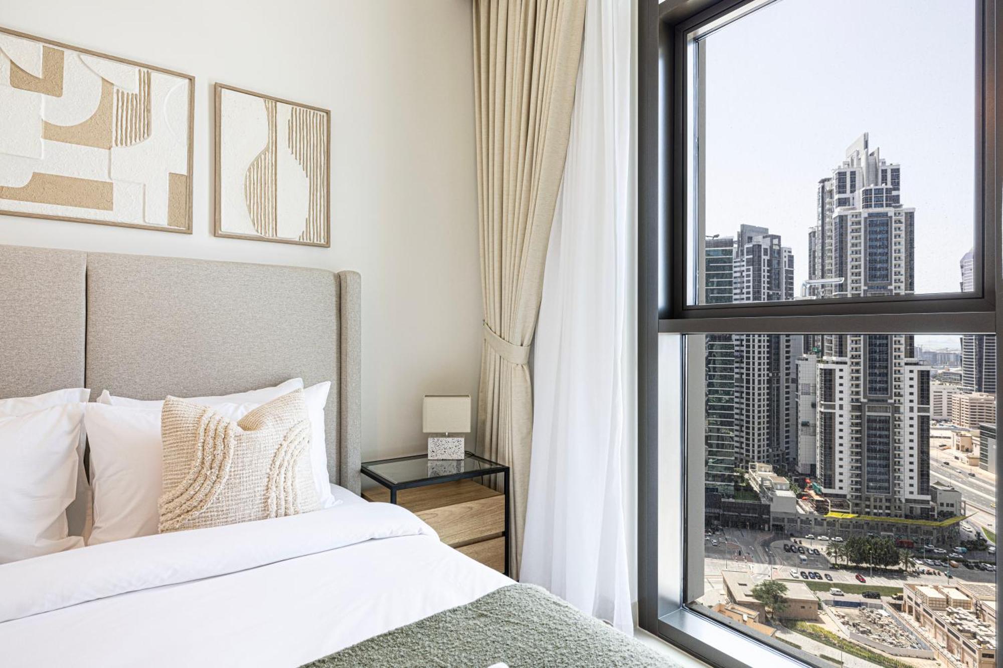 Luxury Minimalistic In Downtown Opposite Burj Khalifa & Mall Dubai