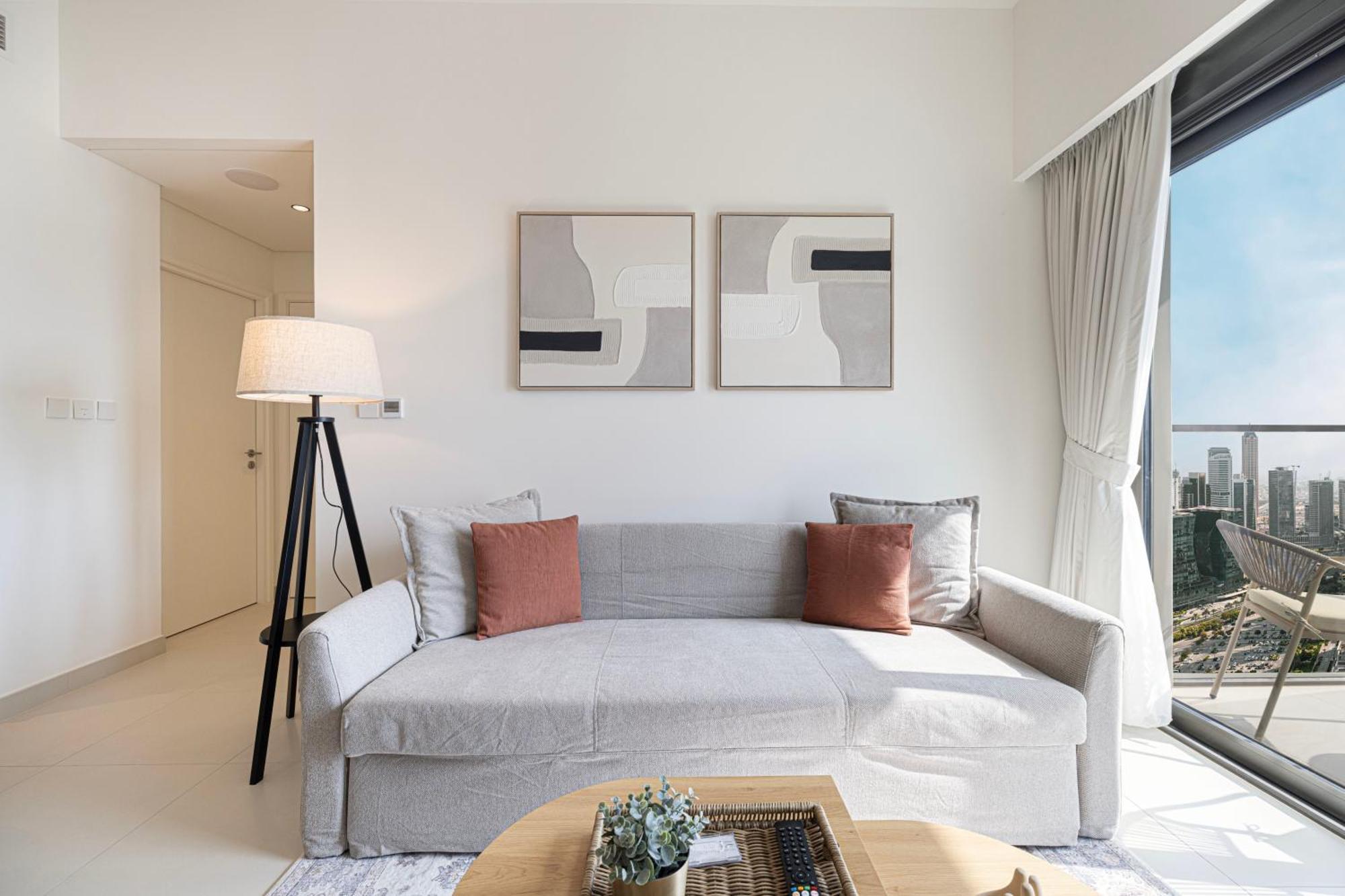 Luxury Minimalistic In Downtown Opposite Burj Khalifa & Mall Apartment