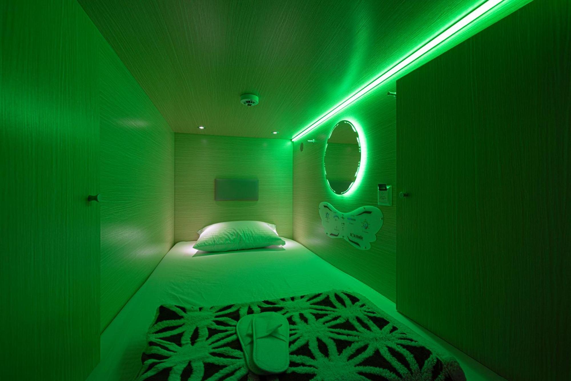 Hostel Capsule Experience Duplex - Panoramic Sea View - Nowmade La Marina Dubai