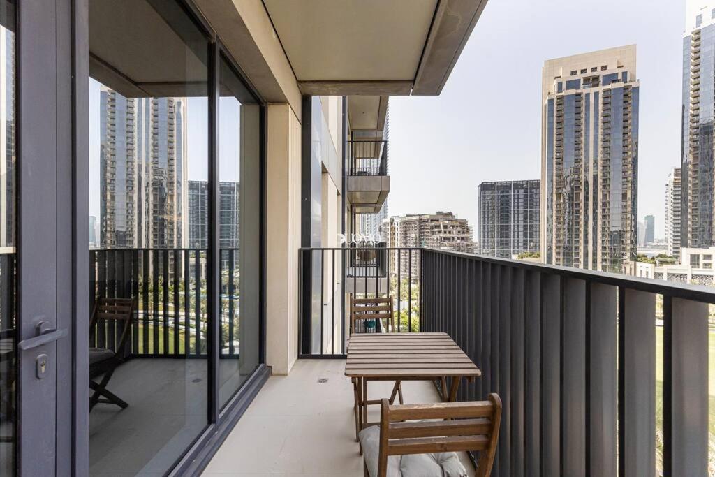 Apartment Myduomo- Stylish 1br-park, Community & Creek Views-405c