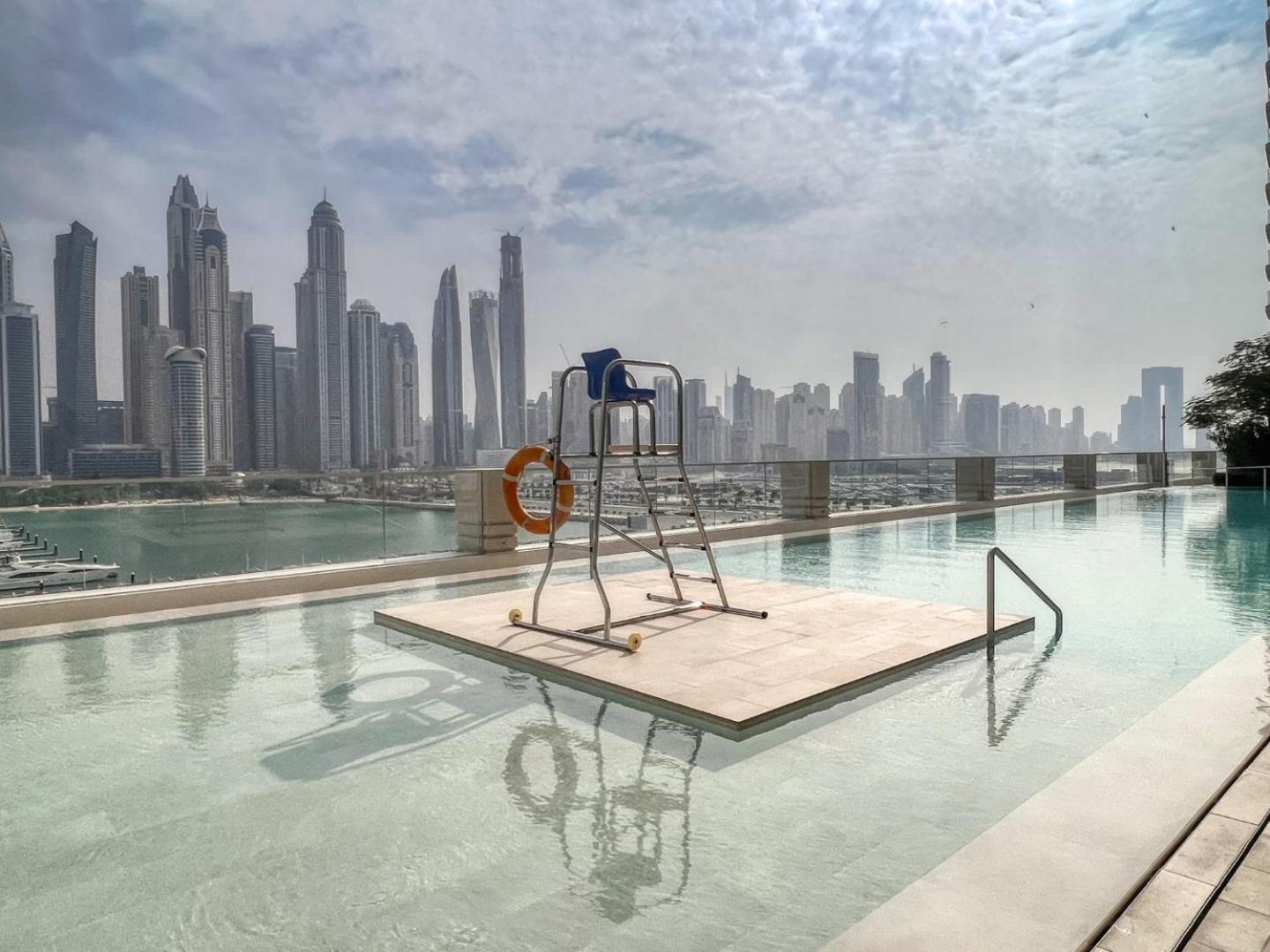 Brand New 2br With Private Access, Beachfront Marina Vista Apartment