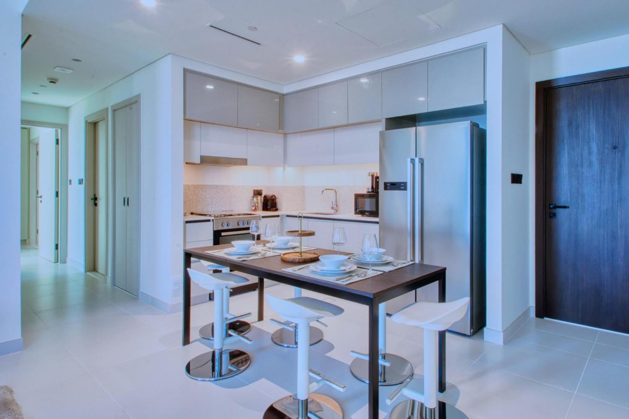 Apartment Brand New 2br With Private Access, Beachfront Marina Vista