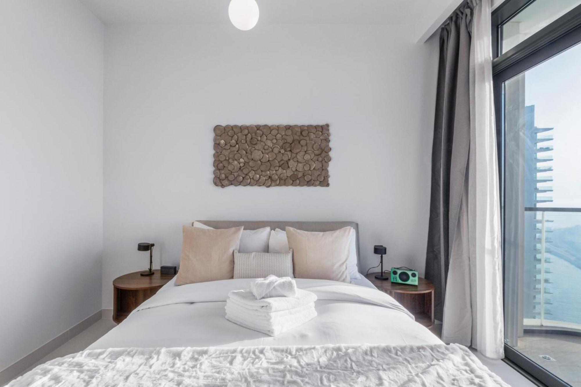 Brand New 2br With Private Access, Beachfront Marina Vista Dubai