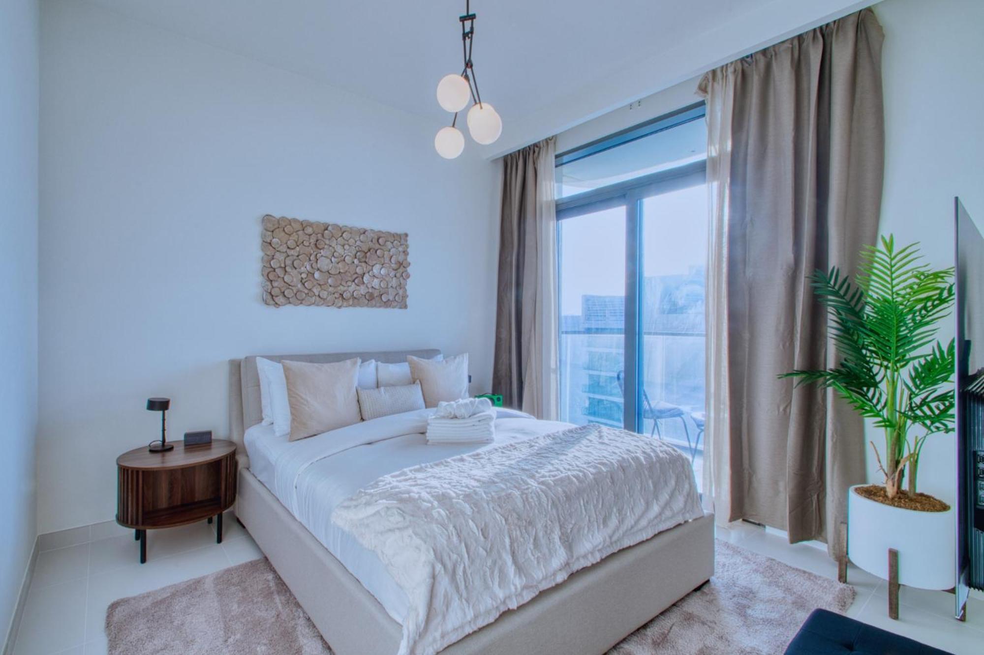 Brand New 2br With Private Access, Beachfront Marina Vista Apartment