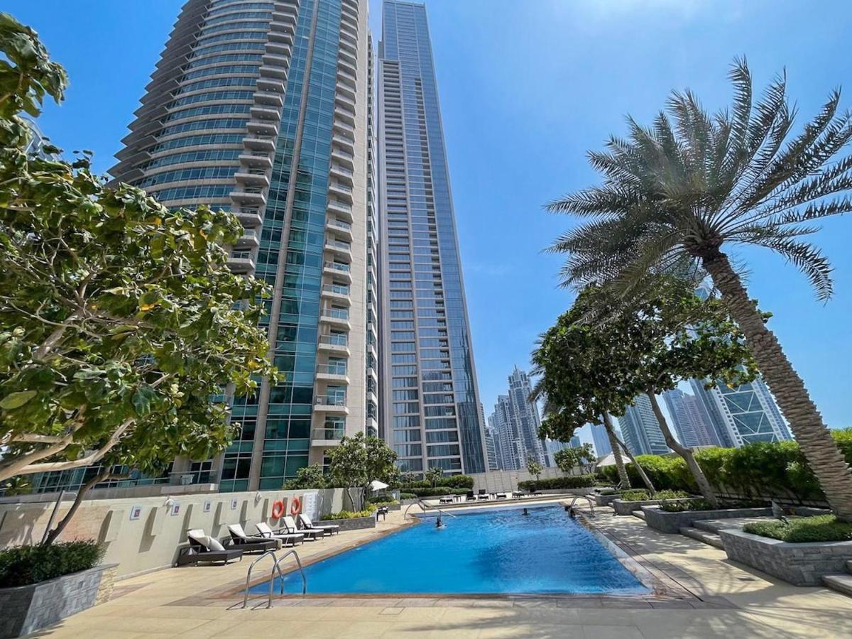 Apartment Cozy Loft In Downtown With Greenery View, Sleeps 4 Dubai