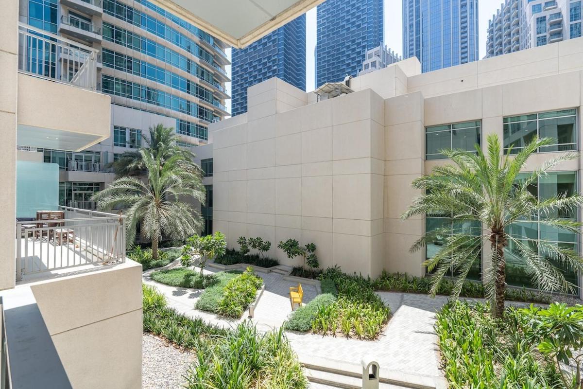 Cozy Loft In Downtown With Greenery View, Sleeps 4 Dubai