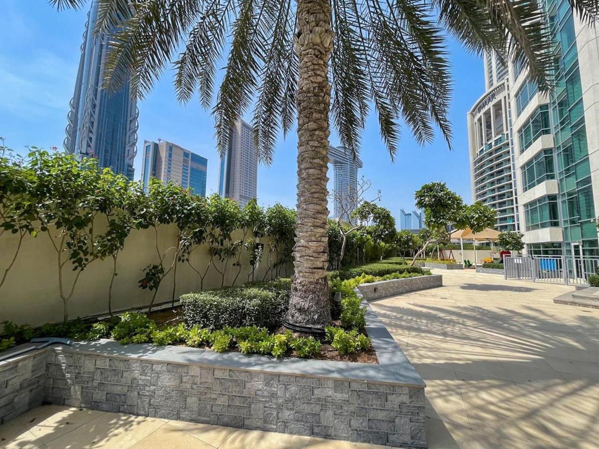 Cozy Loft In Downtown With Greenery View, Sleeps 4 * Dubai