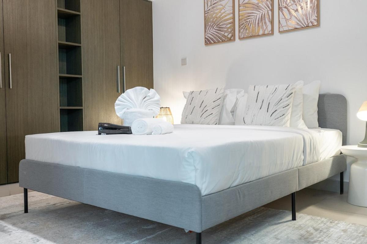 Cozy Loft In Downtown With Greenery View, Sleeps 4 *