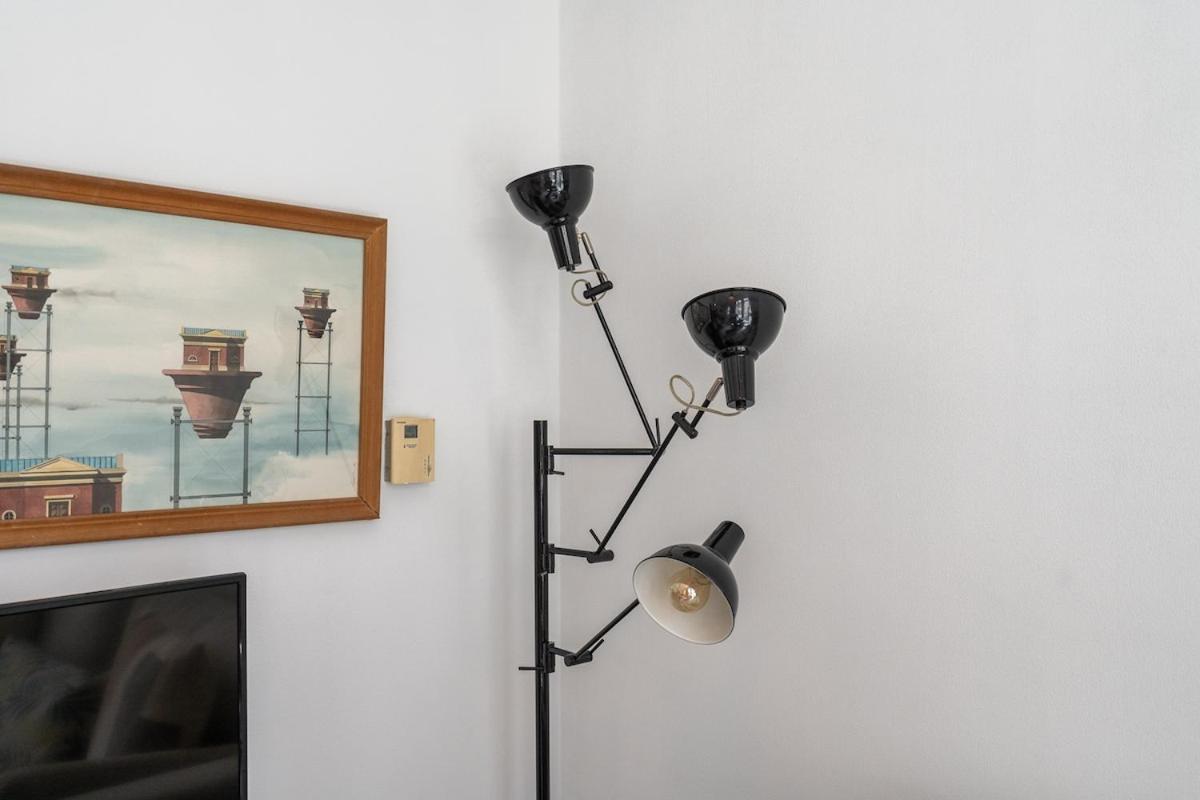 Cozy Loft In Downtown With Greenery View, Sleeps 4 Apartment
