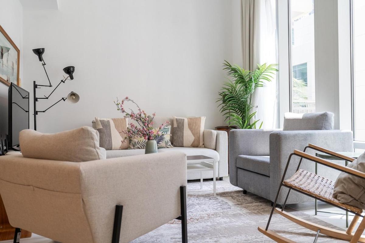 Cozy Loft In Downtown With Greenery View, Sleeps 4 Apartment