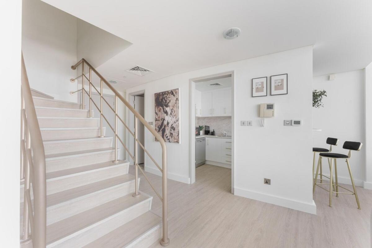 Apartment Very Cool Flat For 3 People Dubai