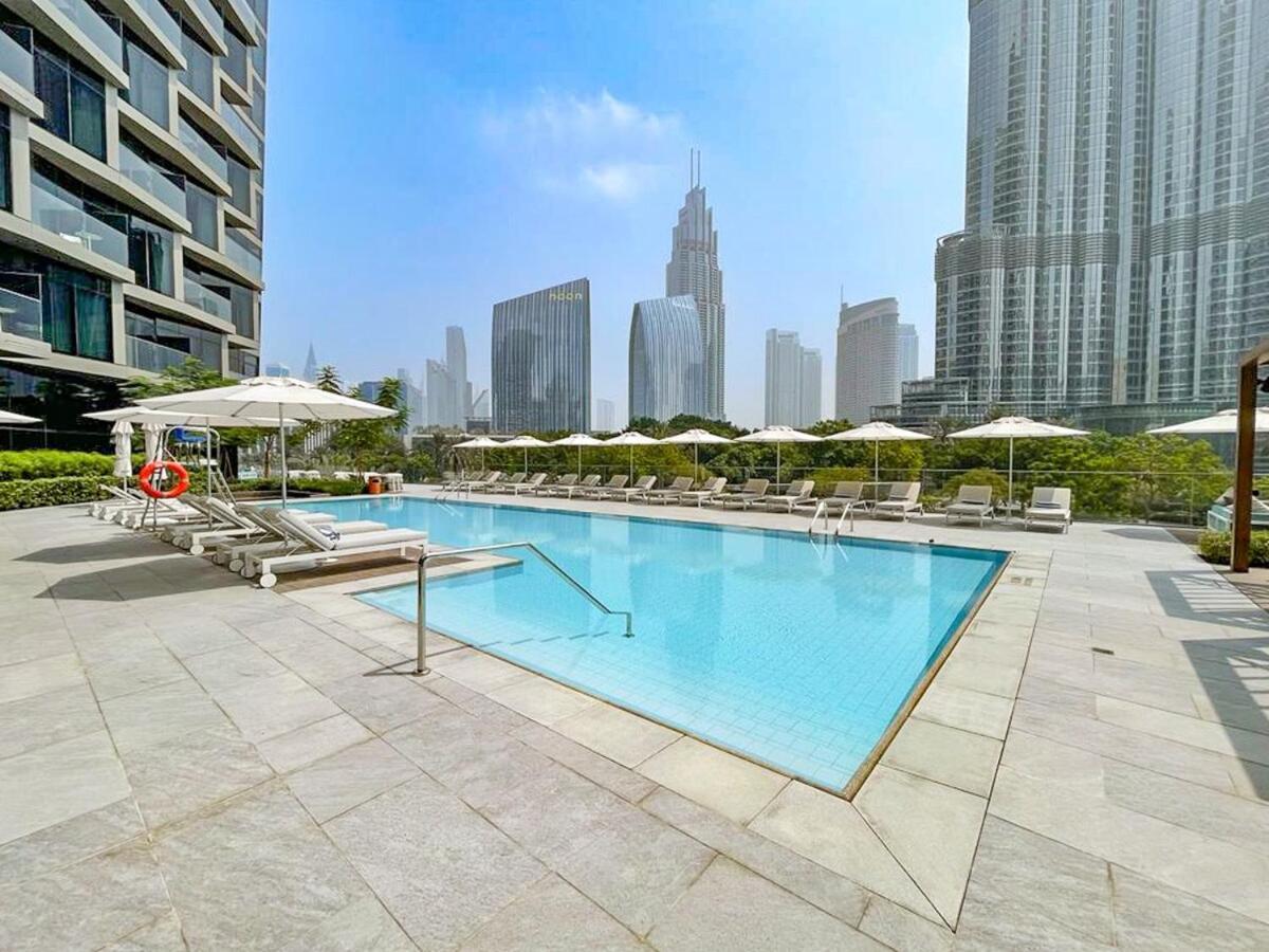 Chic For 4 With Burj Khalifa Views Apartment